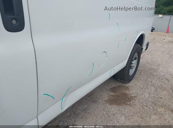 1GCWGAFFXH1223384 2017 CHEVROLET EXPRESS Белый 