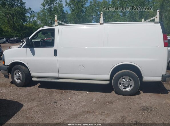 1GCWGAFG0K1307259 2019 CHEVROLET EXPRESS White Widok wnętrza 360 stopni