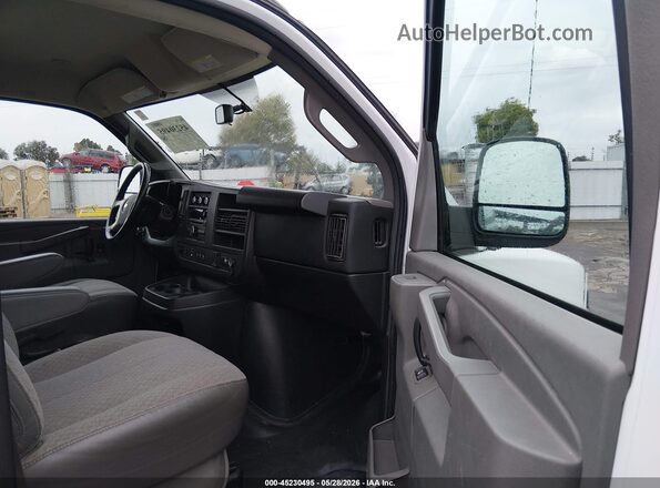 1GCWGAFG5G1241007 2016 CHEVROLET EXPRESS White 