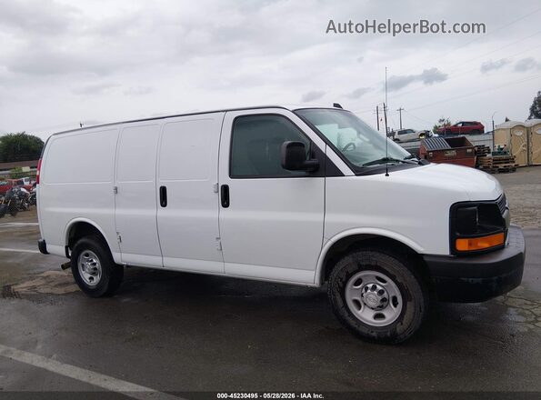 1GCWGAFG5G1241007 2016 CHEVROLET EXPRESS White 