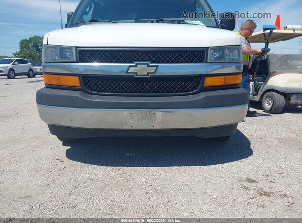 1GCWGAFG8J1340444 2018 CHEVROLET EXPRESS Белый 
