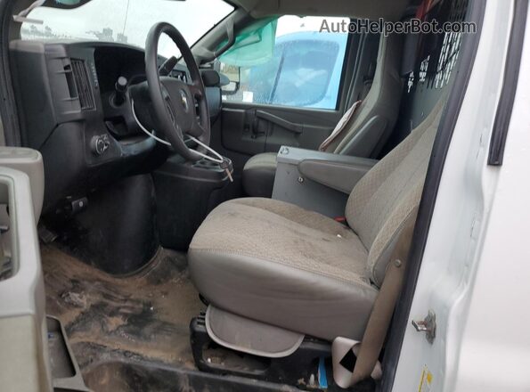 1GCWGAFP0M1150299 2021 CHEVROLET EXPRESS White წინა სალონის ხედი