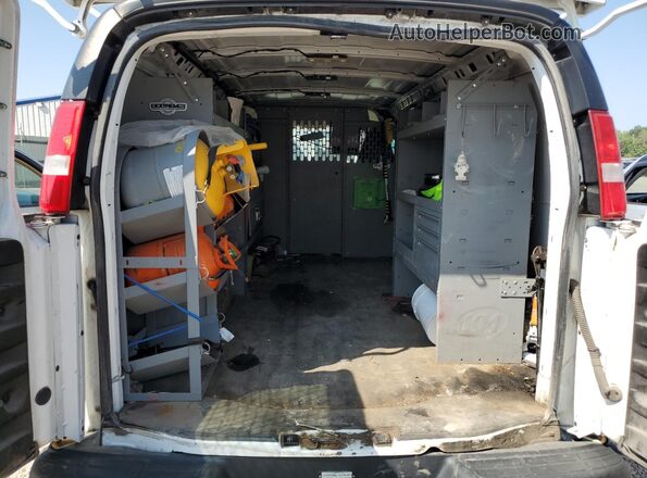 1GCWGAFP0M1150299 2021 CHEVROLET EXPRESS White უკანა სავარძლების ხედი