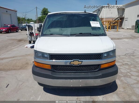 1GCWGAFP0N1195499 2022 CHEVROLET EXPRESS White Սարքավորումների վահանակի տեսք