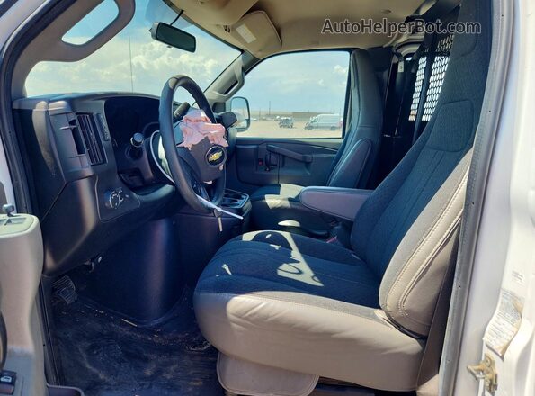 1GCWGAFP1N1224721 2022 CHEVROLET EXPRESS White 