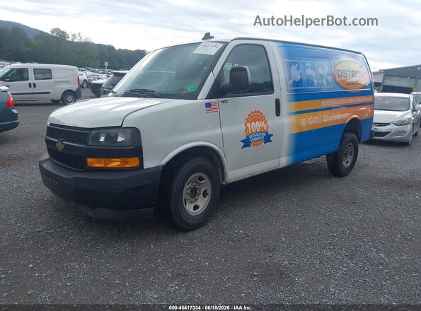1GCWGAFP6J1340328 2018 CHEVROLET EXPRESS White Առջևի ձախ երեք քառորդ տեսարան