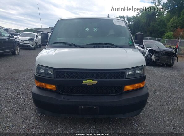 1GCWGAFP6J1340328 2018 CHEVROLET EXPRESS White Սալոնի հետևի տեսք
