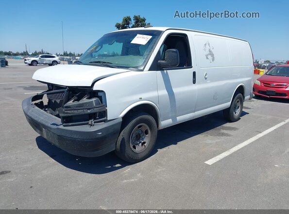 1GCWGAFP7J1182159 2018 CHEVROLET EXPRESS White Front left