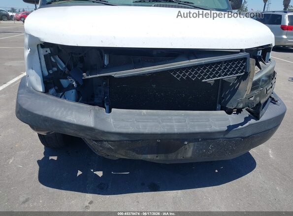 1GCWGAFP7J1182159 2018 CHEVROLET EXPRESS White Front view