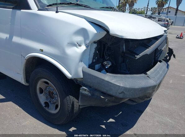 1GCWGAFP7J1182159 2018 CHEVROLET EXPRESS White Instrument cluster view