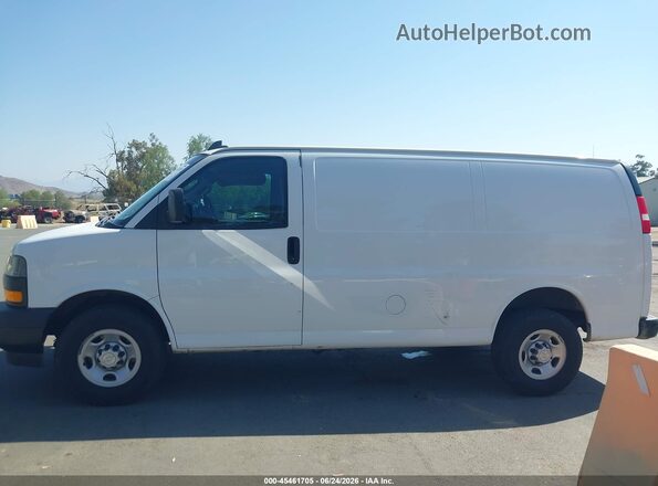 1GCWGAFP7P1110032 2023 CHEVROLET EXPRESS White სალონის 360-გრადუსიანი ხედი