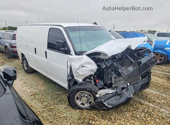 1GCWGAFP7R1205564 2024 CHEVROLET EXPRESS White Front right