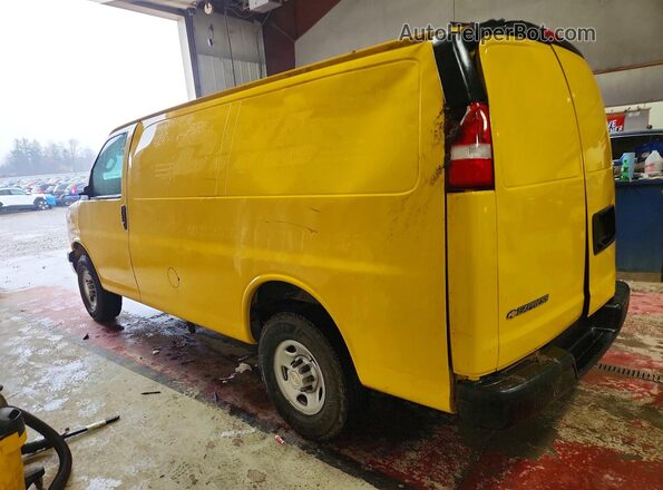 1GCWGAFP8P1107446 2023 CHEVROLET EXPRESS Yellow 
