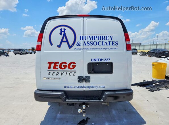 1GCWGAFP8R1290060 2024 CHEVROLET EXPRESS White Vista trasera