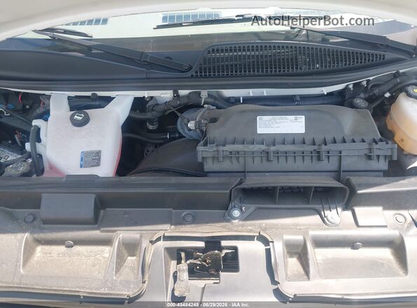1GCWGAFP9R1159218 2024 CHEVROLET EXPRESS White Rear view