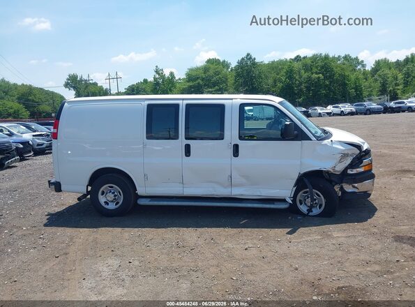 1GCWGAFP9R1159218 2024 CHEVROLET EXPRESS White Rear interior view