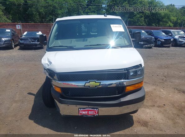 1GCWGAFP9R1159218 2024 CHEVROLET EXPRESS White Instrument cluster view