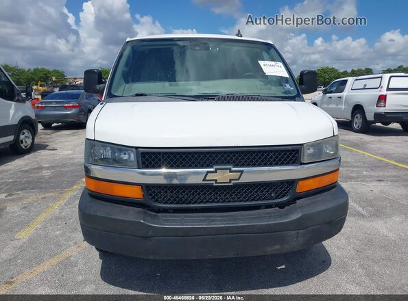 1GCWGAFPXK1332556 2019 CHEVROLET EXPRESS White წინა ხედი