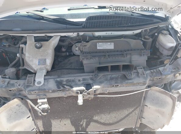 1GCWGAFPXN1199916 2022 CHEVROLET EXPRESS White Rear view