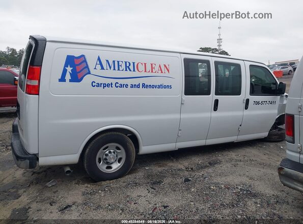 1GCWGBF73S1160960 2025 CHEVROLET EXPRESS White Widok wnętrza z tyłu