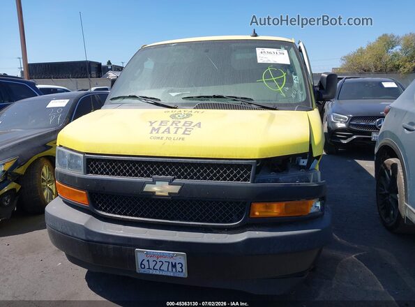 1GCZGGFP4N1165437 2022 CHEVROLET EXPRESS Yellow Սարքավորումների վահանակի տեսք