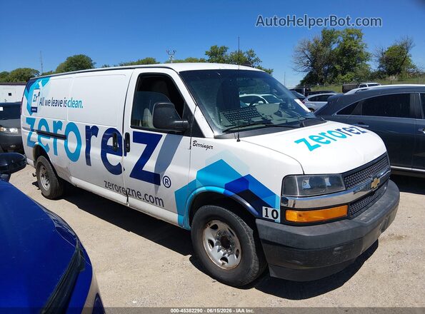 1GCZGHFG9K1246113 2019 CHEVROLET EXPRESS White Вид задньої частини салону