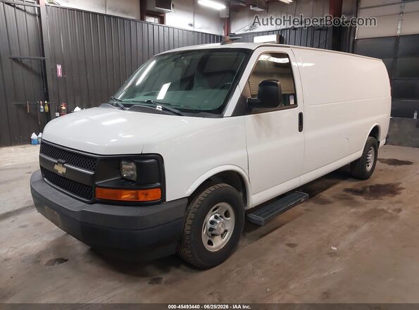 1GCZGHFGXH1247490 2017 CHEVROLET EXPRESS White Առջևի ձախ երեք քառորդ տեսարան