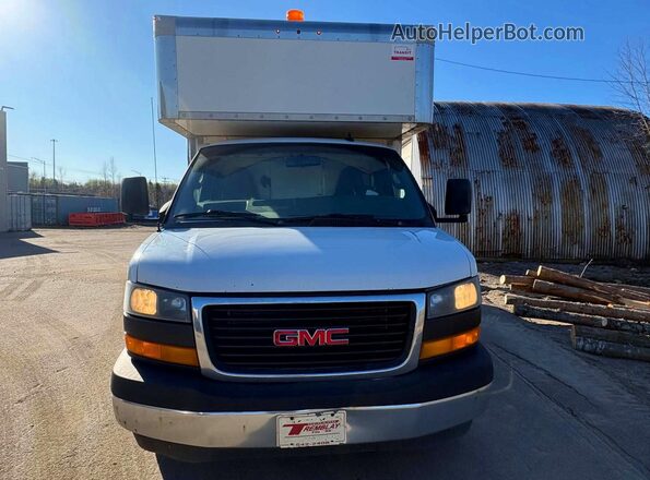 1GD07RFG7K1345894 2019 GMC SAVANA White წინა ხედი