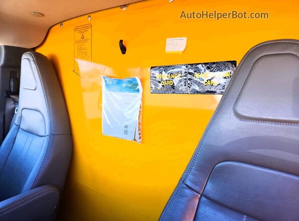 1GD07RFP7P1116266 2023 GMC SAVANA Yellow 
