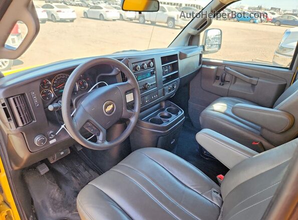 1GD07RFP7P1116266 2023 GMC SAVANA Yellow 