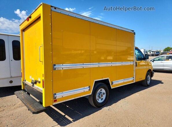 1GD07RFP7P1116266 2023 GMC SAVANA Yellow 