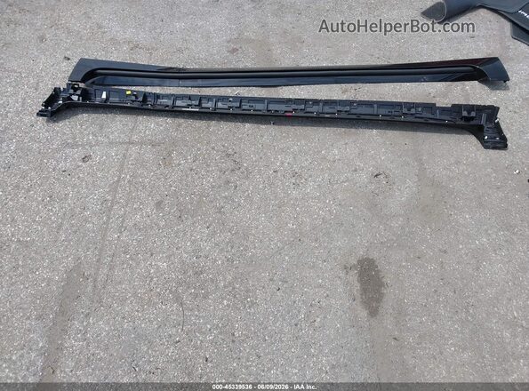 1GKENLKS7TJ289677 2026 GMC ACADIA Red Սարքավորումների վահանակի տեսք