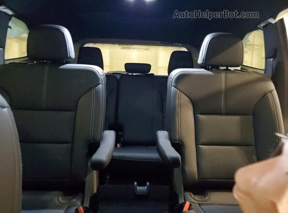 1GKENNRS3SJ196591 2025 GMC ACADIA Silver Rear seats view
