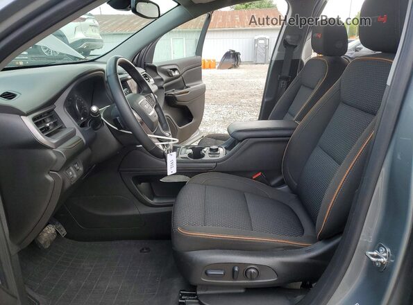 1GKKNLLS7PZ255828 2023 GMC ACADIA Gray Vista interior delantera