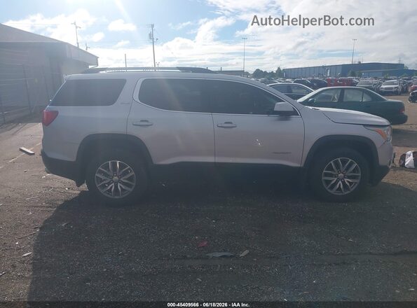 1GKKNSLS1HZ254105 2017 GMC ACADIA Gray Вид задньої частини салону