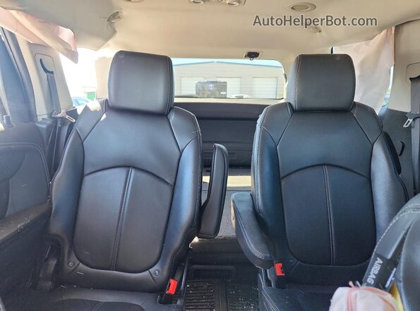 1GKKVRKD2GJ274582 2016 GMC ACADIA White უკანა სავარძლების ხედი