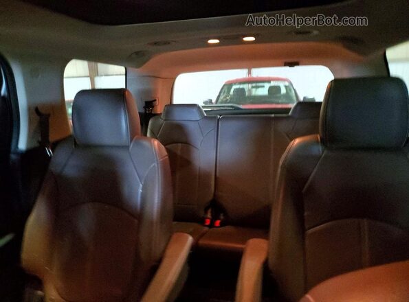 1GKKVSKD2HJ289219 2017 GMC ACADIA White Vista de los asientos traseros