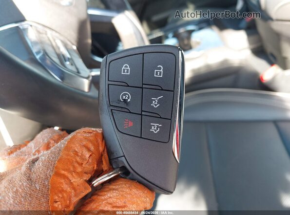 1GKS1BRD5SR372184 2025 GMC YUKON Красный Вид панели приборов