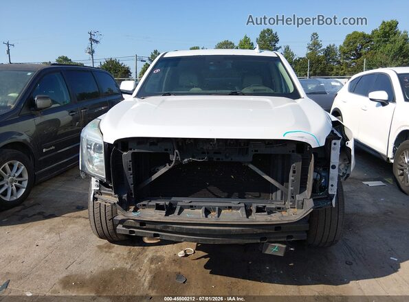 1GKS1CKJ7GR349146 2016 GMC YUKON White Widok wnętrza z tyłu