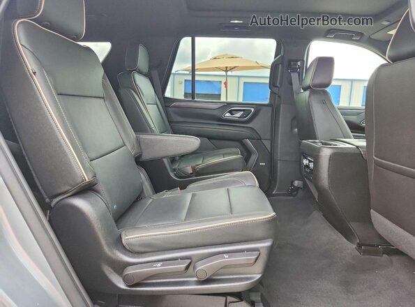 1GKS2BKD3PR136776 2023 GMC YUKON Silver უკანა სალონის ხედი
