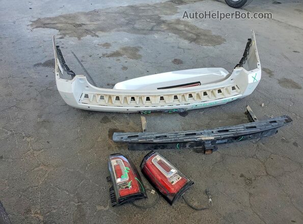 1GKS2CKJ5HR195437 2017 GMC YUKON Белый 