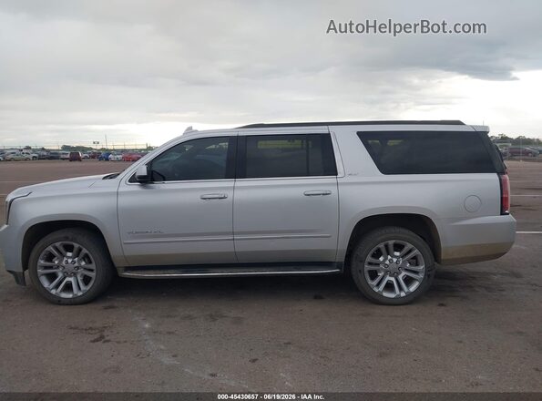 1GKS2GKC0HR316657 2017 GMC YUKON Silver 360 interior view
