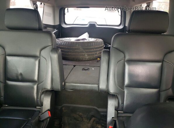 1GKS2GKC4HR306293 2017 GMC YUKON White უკანა სავარძლების ხედი