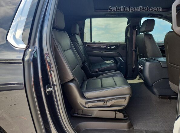 1GKS2JKT6PR335581 2023 GMC YUKON Charcoal Widok wnętrza z tyłu