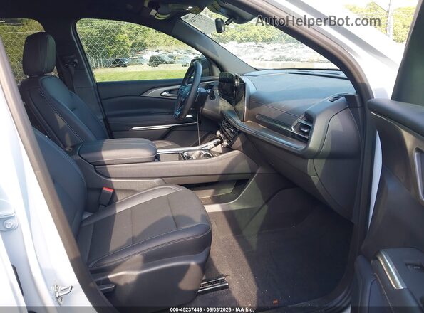1GNERGKS1TJ272257 2026 CHEVROLET TRAVERSE White Widok wnętrza z przodu