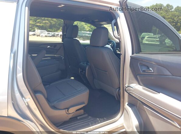 1GNERGKS8TJ230815 2026 CHEVROLET TRAVERSE Gray Vista de la etiqueta del VIN