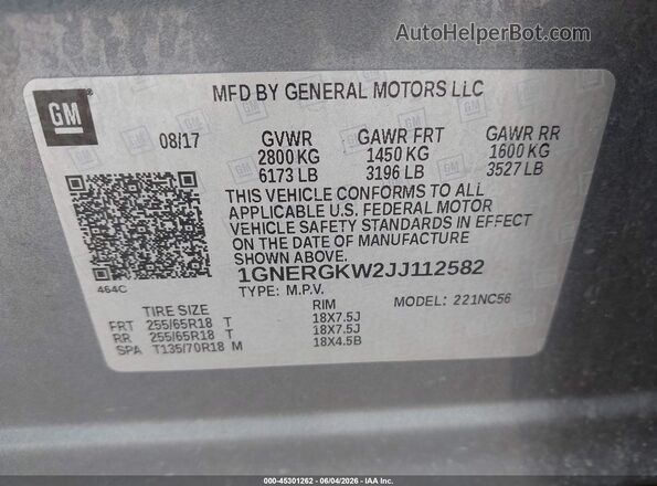 1GNERGKW2JJ112582 2018 CHEVROLET TRAVERSE Gray Vista del compartimento del motor