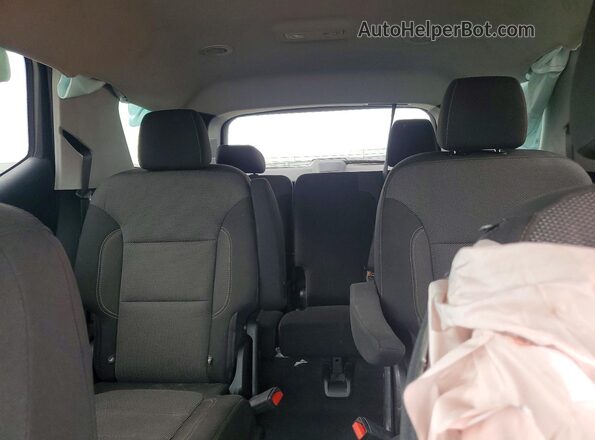 1GNERGKW7KJ100705 2019 CHEVROLET TRAVERSE Silver Rear seats view