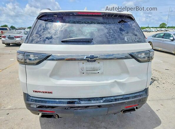1GNERKKW3MJ146697 2021 CHEVROLET TRAVERSE Белый Вид сзади