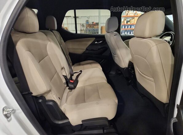 1GNETTKW8RJ139680 2024 CHEVROLET TRAVERSE White Rear interior view
